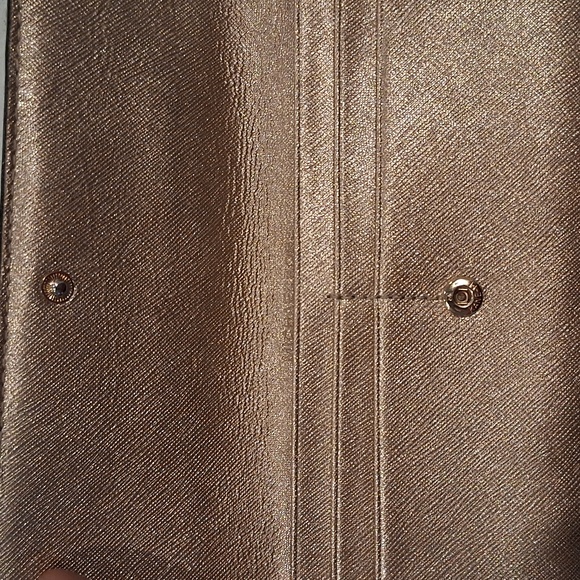 Nwot Michael Kors Metallic Gold Wallet - Picture 2 of 4